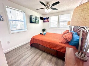 324 Van Buren St in Hollywood, FL - Building Photo - Building Photo