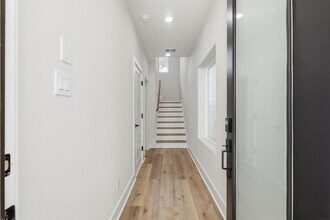 9405 D Hammerly Blvd in Houston, TX - Building Photo - Building Photo