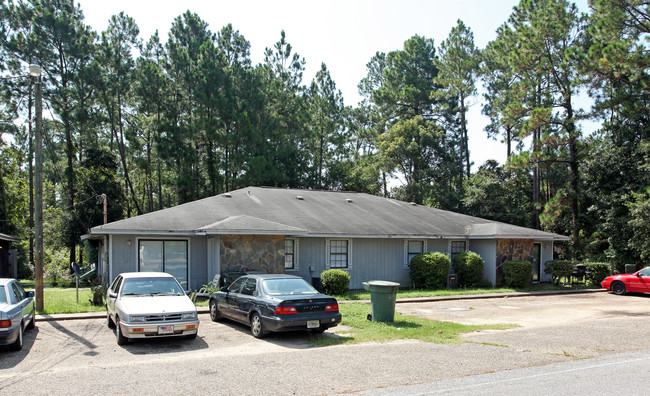 200 Crow Rd in Pensacola, FL - Building Photo - Building Photo