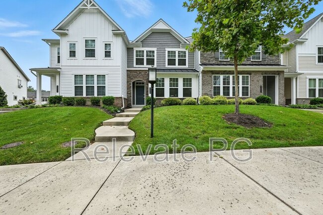 4028 Rivermere Ln