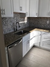 Fairview Street Apartments in West Hartford, CT - Building Photo - Building Photo