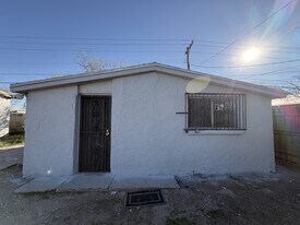425 W Columbia St in Tucson, AZ - Building Photo