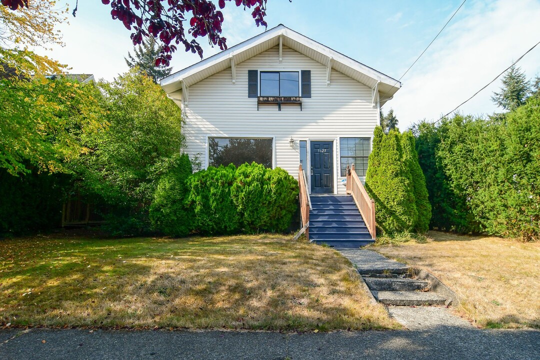 3623 34th Ave W in Seattle, WA - Building Photo