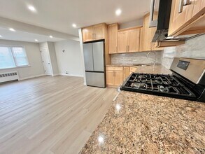 237 Woodland Ave in Yonkers, NY - Building Photo - Building Photo