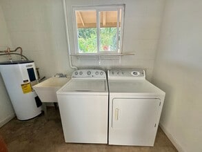 310 Iao Valley Rd in Wailuku, HI - Building Photo - Building Photo