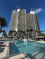 400 Alton Rd in Miami Beach, FL - Building Photo