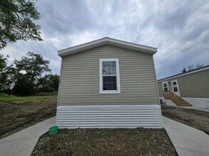 361 Brutus Dr in Lakeville, MN - Building Photo - Building Photo