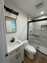 14466 Brand Blvd in San Fernando, CA - Building Photo - Building Photo