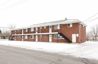 Middlebelt Apartments in Inkster, MI - Building Photo