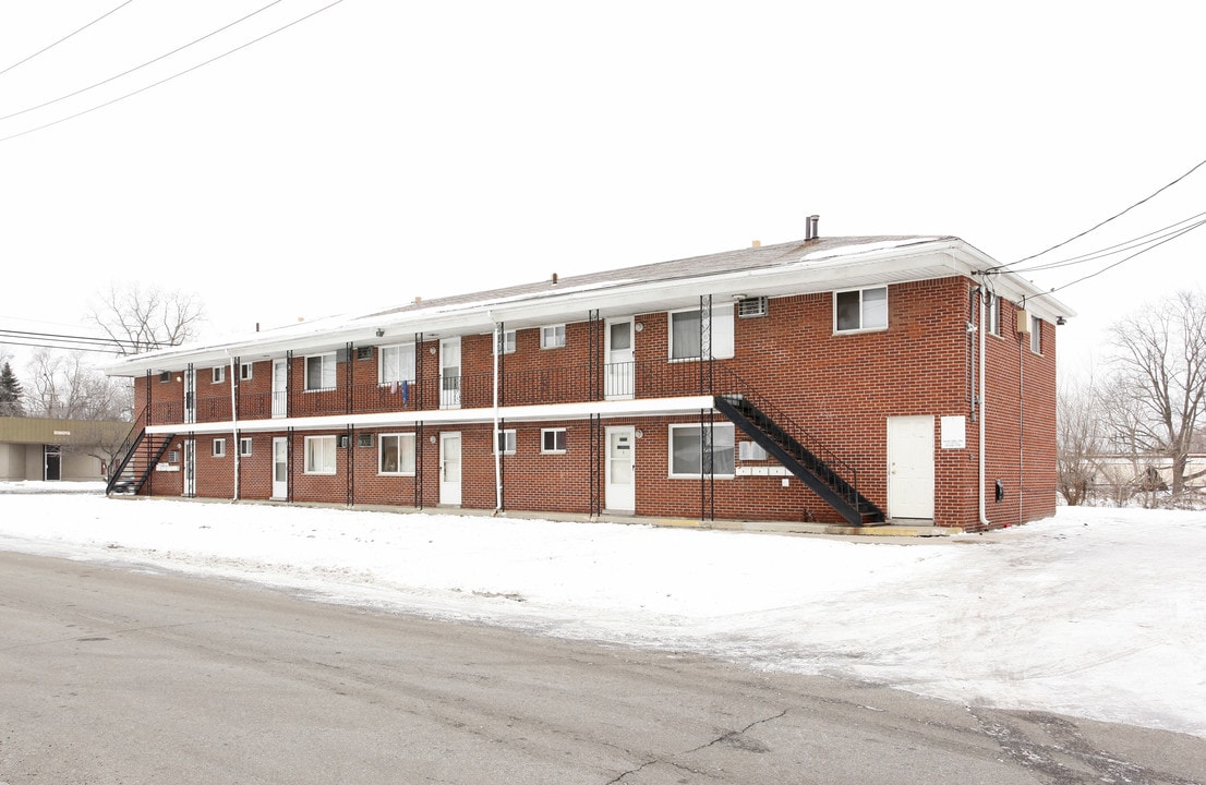 Middlebelt Apartments in Inkster, MI - Foto de edificio