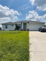 154 Plantation Dr in La Belle, FL - Building Photo