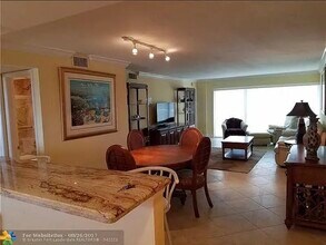 1160 Hillsboro Mile, Unit 905 in Hillsboro Beach, FL - Building Photo - Building Photo