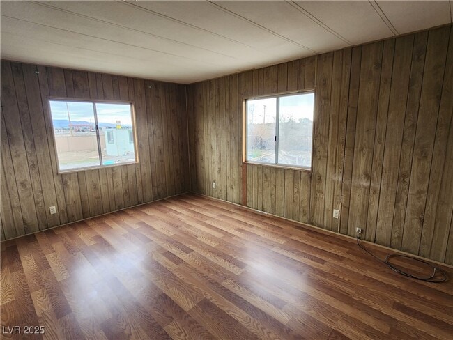 property at 1111 Hardy Ln