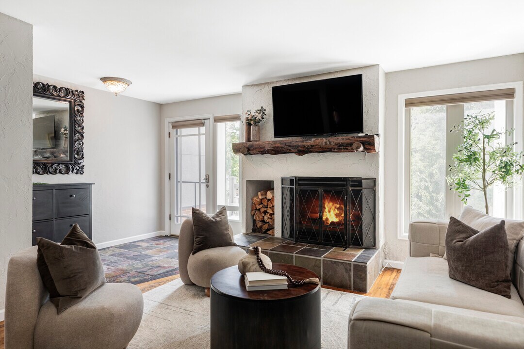 377 Pearl St in Boulder, CO - Building Photo