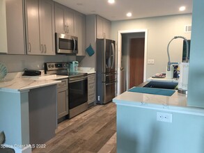 31 Emerald Ct in Satellite Beach, FL - Building Photo - Building Photo