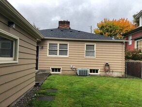 6436 NE 26th Ave in Portland, OR - Building Photo - Building Photo