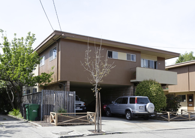 5001 Shafter Ave in Oakland, CA - Building Photo - Building Photo