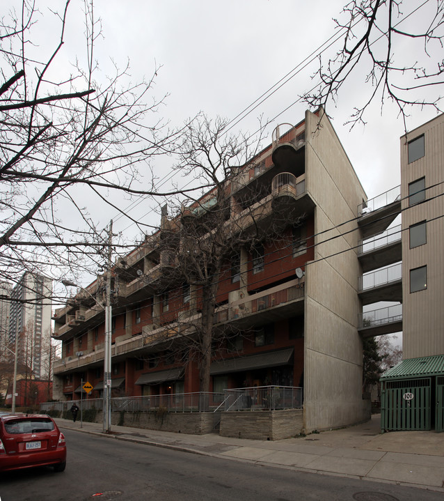 Fieldstone Co-operative Homes in Toronto, ON - Building Photo