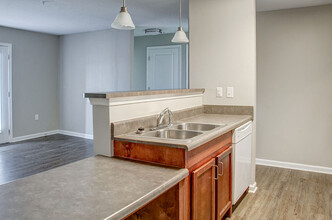 Brennan Pointe I in Newport News, VA - Building Photo - Building Photo