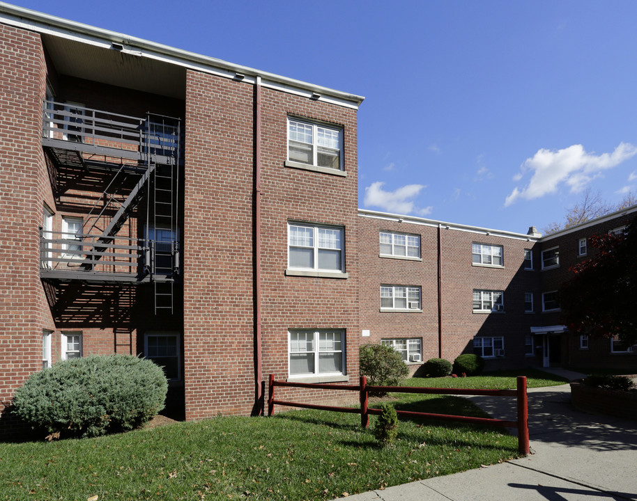 Arlington Court Apartments in East Orange, NJ - Foto de edificio