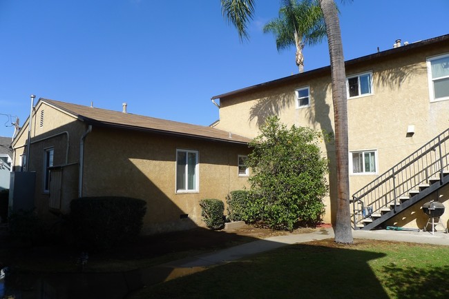 514 W Riggin St in Monterey Park, CA - Building Photo - Building Photo