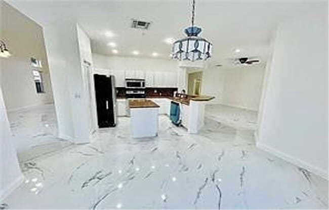 11041 Harbour Springs Cir in Boca Raton, FL - Building Photo - Building Photo