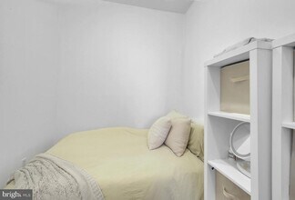 619 S 16th St in Philadelphia, PA - Building Photo - Building Photo