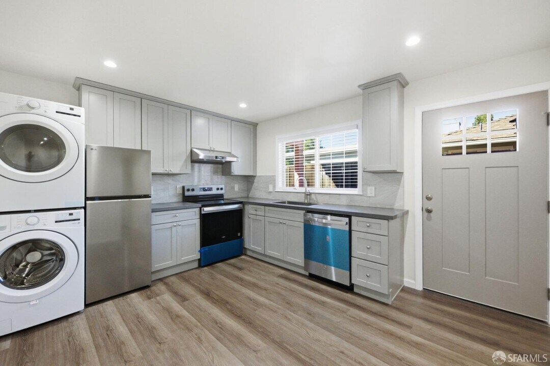 1942 Peggy Dr in Pleasant Hill, CA - Building Photo