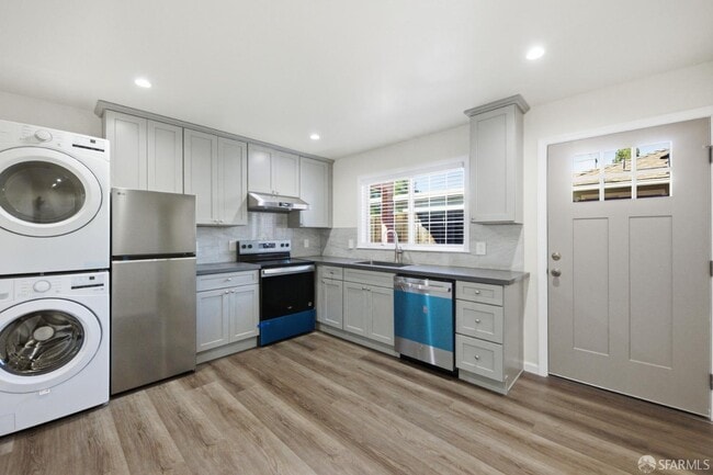 property at 1942 Peggy Dr