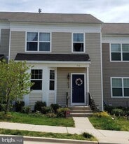 516 English Oak Ln in Prince Frederick, MD - Building Photo