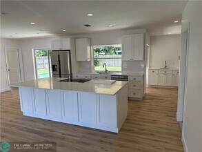 1000 NW 4th St in Boca Raton, FL - Building Photo - Building Photo