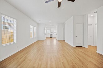 4319 Maple Root Ln in Pinehurst, TX - Building Photo - Building Photo