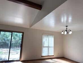 12305 Cedar Springs Ln in Oklahoma City, OK - Building Photo - Building Photo