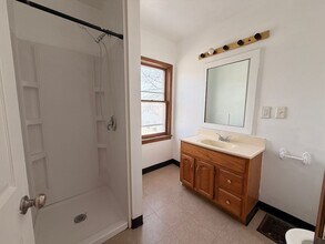 2102 2nd Ave N in Fort Dodge, IA - Building Photo - Building Photo