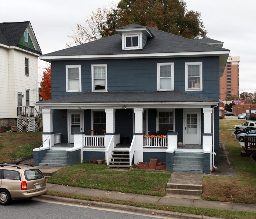 409 Edgeworth St in Greensboro, NC - Building Photo