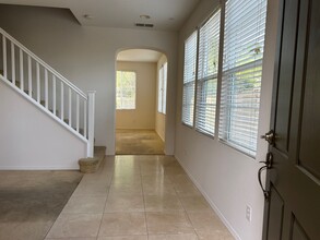 454 Ernest Ct in Oceanside, CA - Foto de edificio - Building Photo