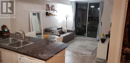 8-178 Rosebank Dr in Toronto, ON - Building Photo - Building Photo