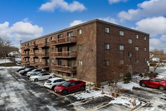 Wollaston Landing in Quincy, MA - Building Photo - Building Photo