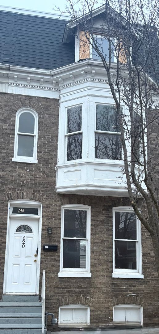 property at 620 Chestnut St