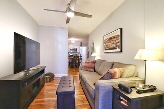 63 Laidlaw Ave in Jersey City, NJ - Building Photo - Building Photo