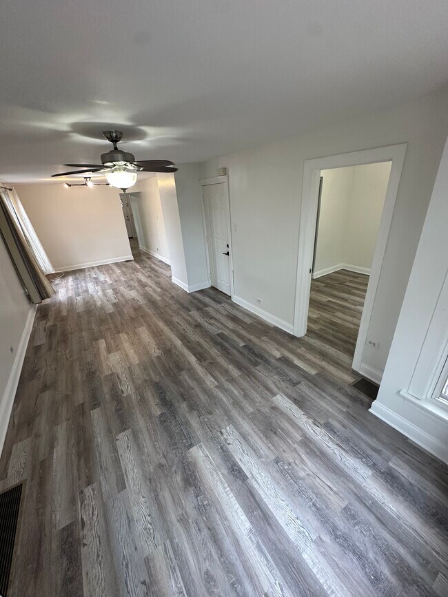 1928 N Keeler Ave, Unit 1 in Chicago, IL - Building Photo - Building Photo