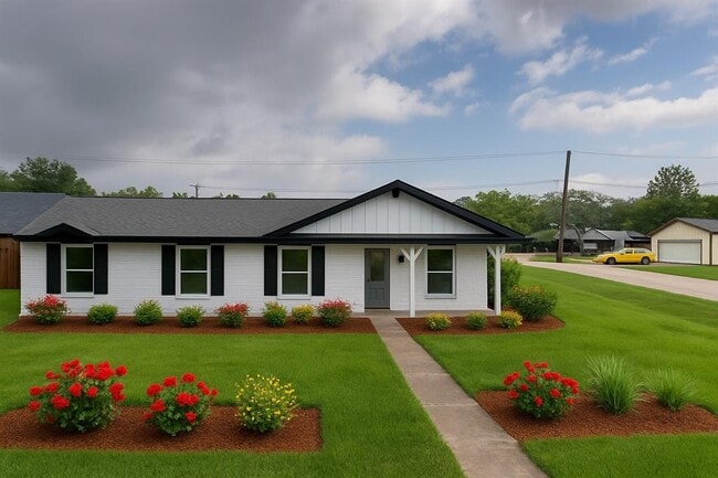 602 E Forest Ave in Shoreacres, TX - Building Photo - Building Photo