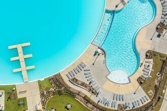 3004 Majestic Sunrise Dr in Katy, TX - Foto de edificio - Building Photo