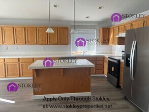 1107 Ranch Point Way in Antioch, CA - Building Photo - Building Photo