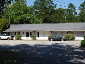 Apartments in Tifton, GA - Foto de edificio - Building Photo