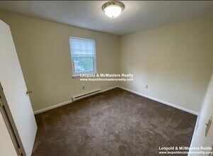 39 Dinan Dr, Unit 19 in Gardner, MA - Foto de edificio - Building Photo