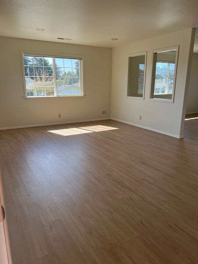 4065 D St in Eureka, CA - Building Photo - Building Photo