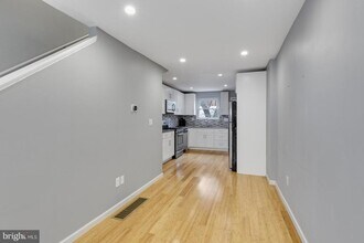 240 Wilder St in Philadelphia, PA - Building Photo - Building Photo