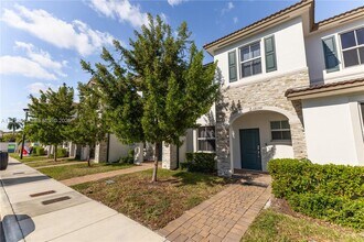 12150 NW 23rd Ct in Miami Shores, FL - Building Photo - Building Photo