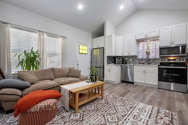 15 Arapaho Trail in Crawfordville, FL - Building Photo - Building Photo